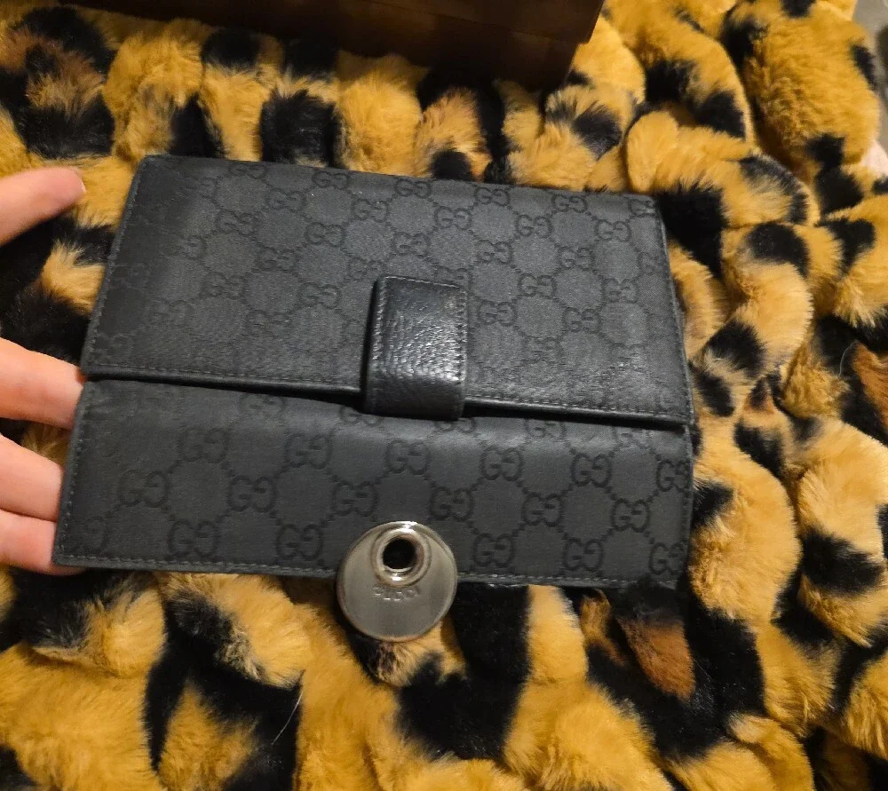 Gucci classic continental